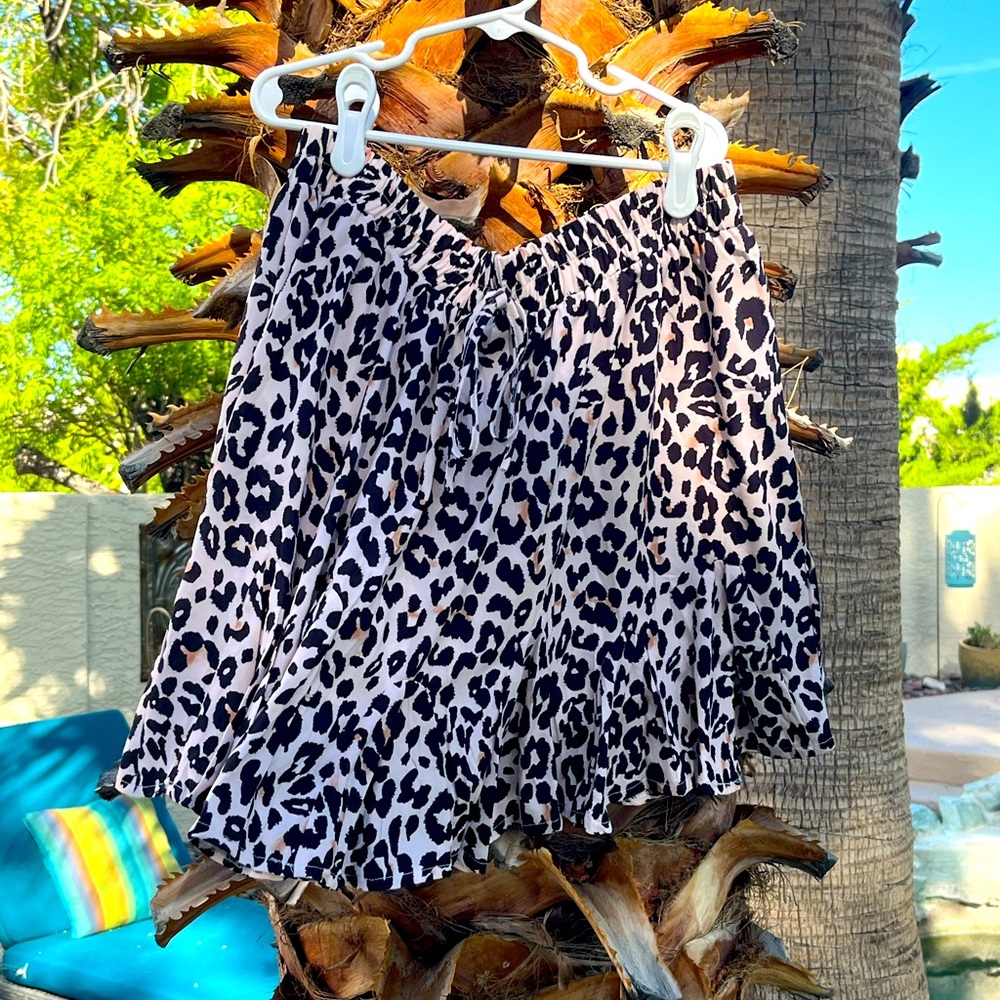 Pink cheetah print mini skirt
